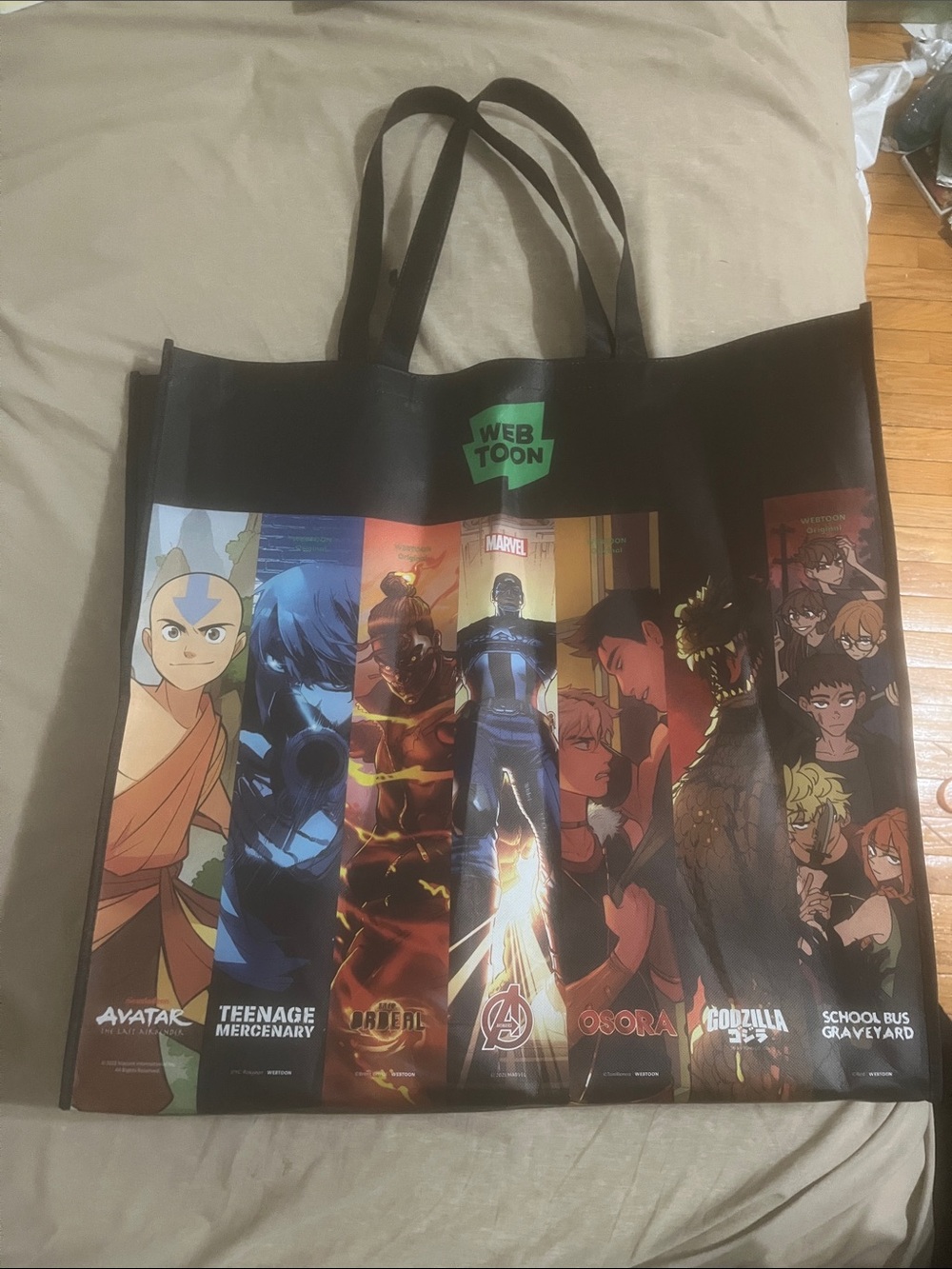 NYCC 2025 Tote Bag 24x24 NEW Webtoon Marvel Star Wars Avengers Godzilla Avatar